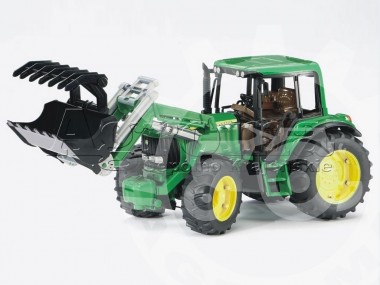 Traktor John Deere 6920 z ładowaczem