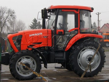 Ciągnik rolniczy 3724 URSUS