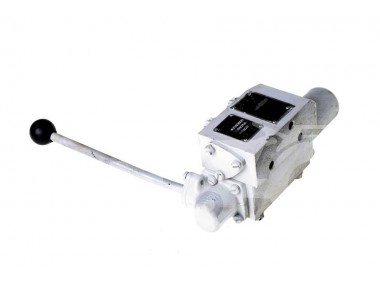 Rozdzielacz hydrauliczny na błotnik C-330