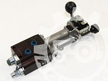 Rozdzielacz hydrauliczny pod siedzenie C-330