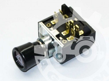 Włącznik świateł awaryjnych MF 3 i 4 cyl C-330M