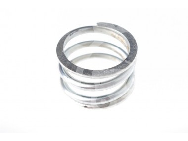 Sprężyna dźwigni zmiany biegów